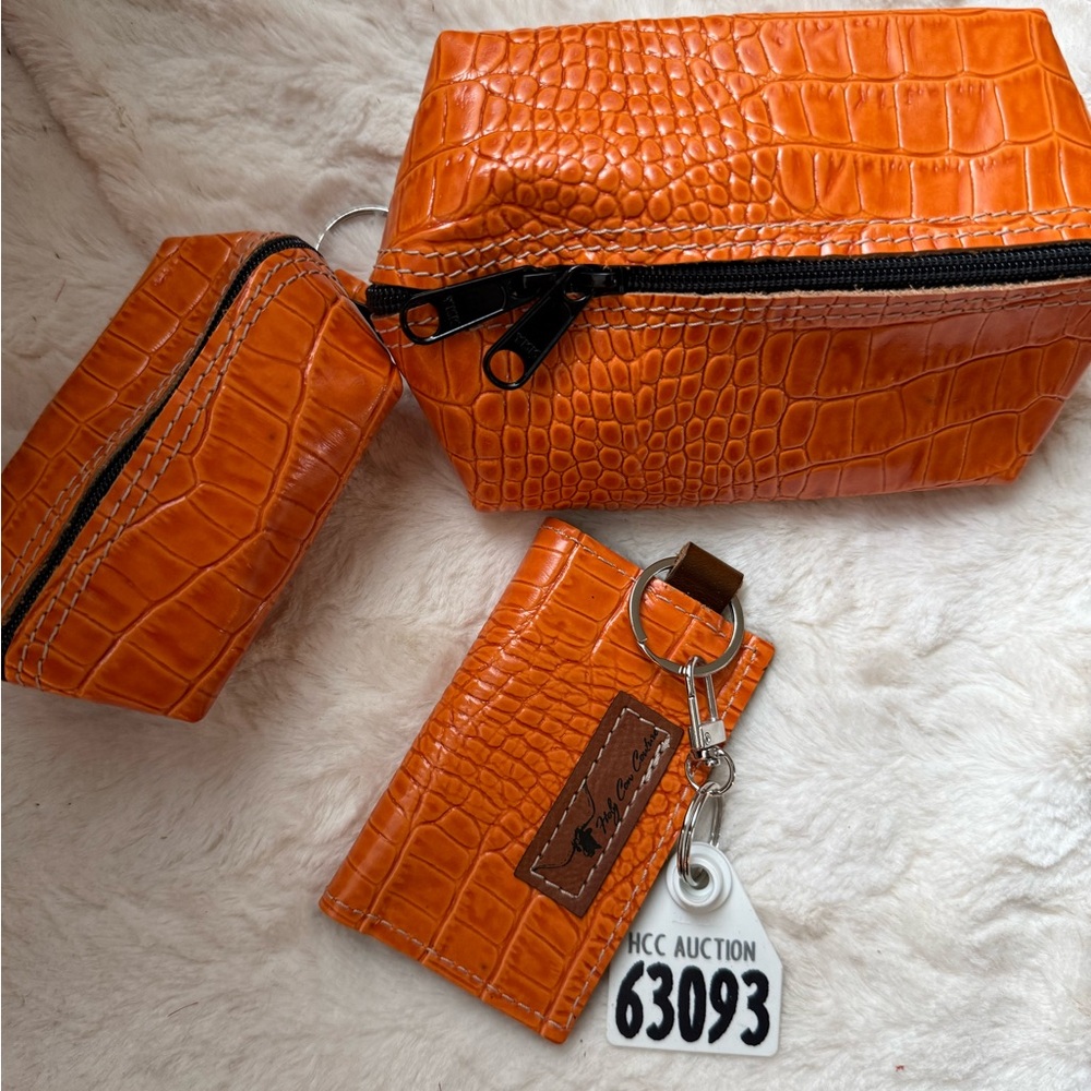 Holy Cow medium and small Buckaroo QuickDraw NEW $100 Orange Croc Set
